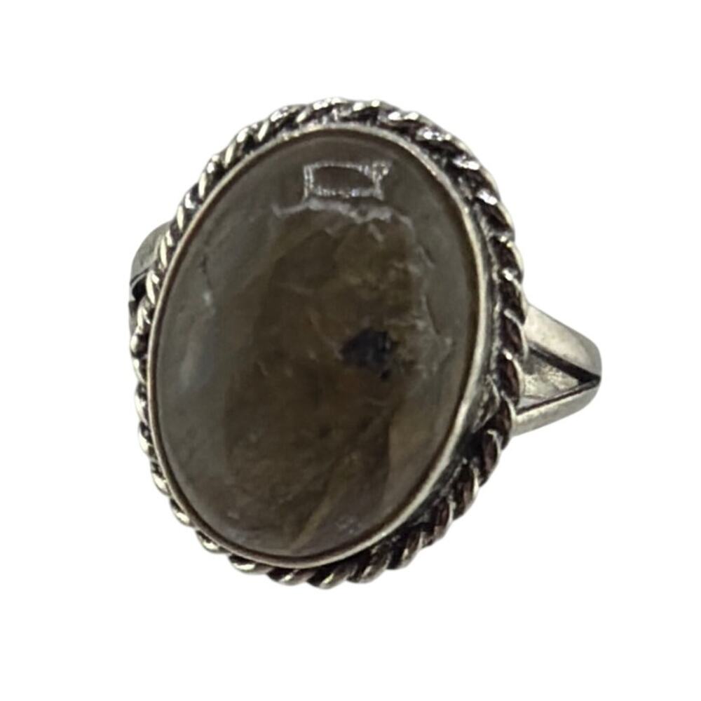 Sterling Silver Oval Labradorite Rope Border Ring 7.5